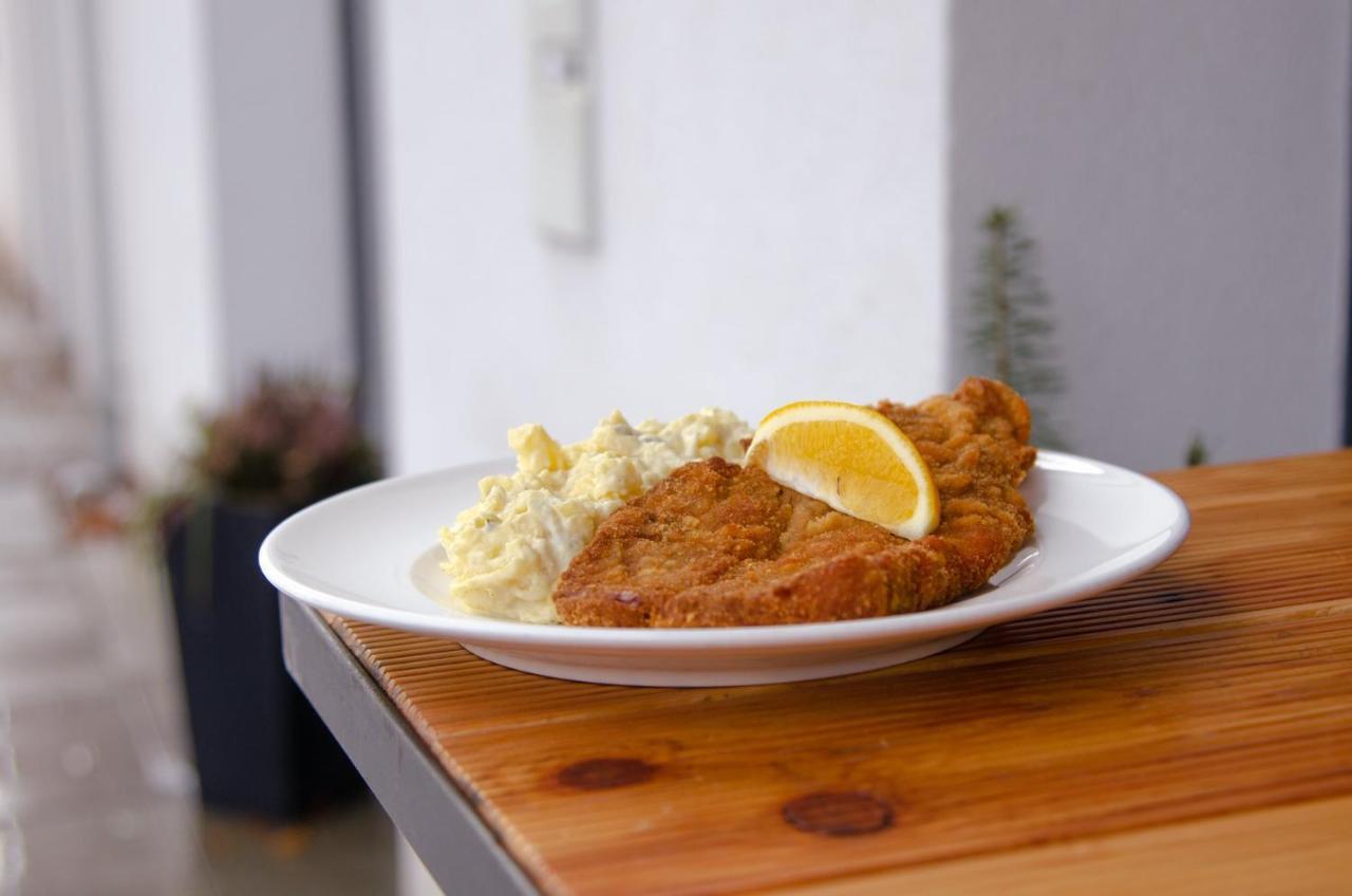Penzion A Bistro Dilna Trebon Bagian luar foto